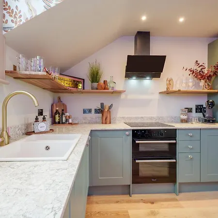 Teller's Secret Loft House - 2 Bedroom In By Mint * Bristol
